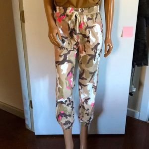 Camo joggers. Inseam: 25”. Polyester/cotton blend. Size medium.
